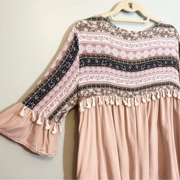 Listicle Women's Pink Floral Front Print Full Sleeves Blouse Size Large - Picture 11 of 12